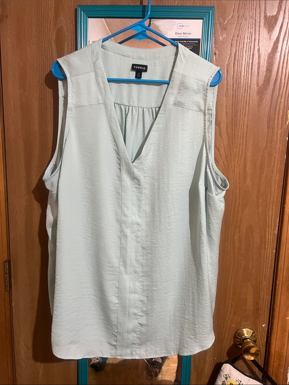 torrid Mint Green V-Neck Sleeveless Shell Top
